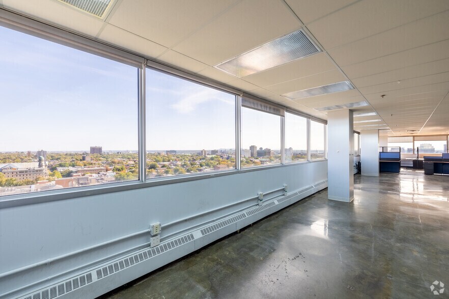 More Photos Of 4200-4226 Boul Saint-Laurent, Montréal Office For Lease