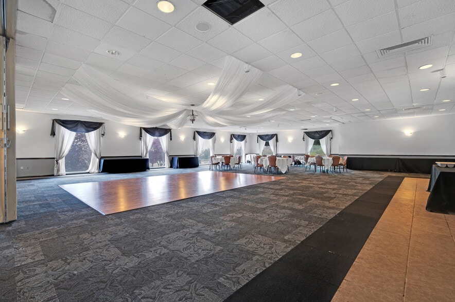 More Photos Of 825 Commonwealth Ave, West Mifflin Land For Sale