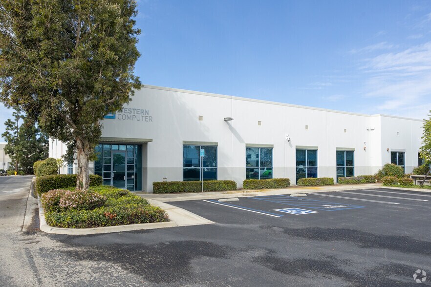 Primary Photo Of 351 Candelaria, Oxnard Warehouse For Sale