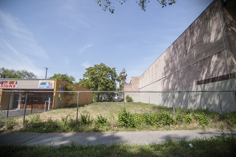 Primary Photo Of 1523 E St, Sacramento Land For Sale