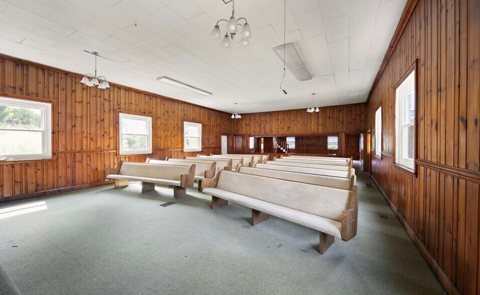 More Photos Of 112 Indian Bend Drive Hazard KY. 41701 Dr, Hazard Religious Facility For Sale