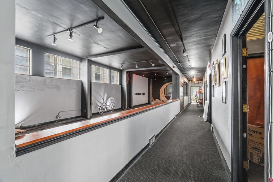 More Photos Of 324 Cleveland Ave, Canton Office For Sale
