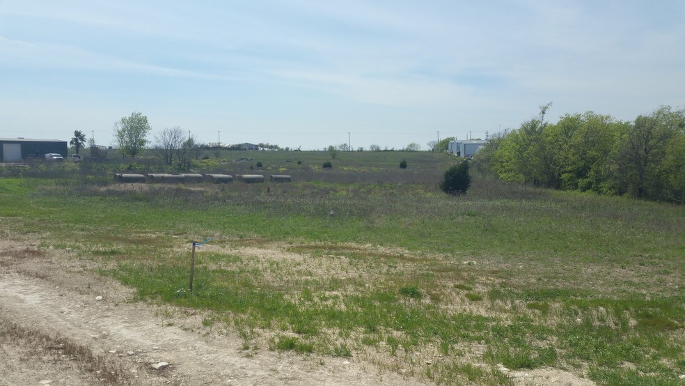 Primary Photo Of 11595 N Interstate 35, Jarrell Land For Sale