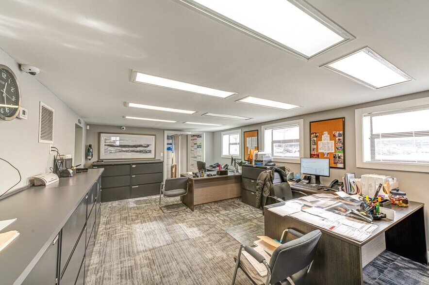 More Photos Of 57 Old Country Rd, Westbury Office For Sale