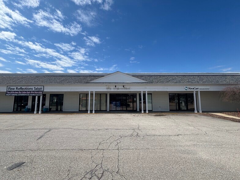 More Photos Of 5840 Darrow Rd, Hudson Freestanding For Lease