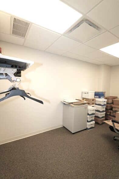 More Photos Of 136 N Ridge St, Monroeville Medical For Sale