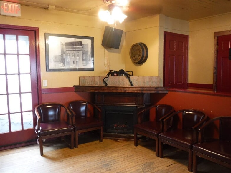 More Photos Of 210 S Water St, Stoughton Bar For Lease