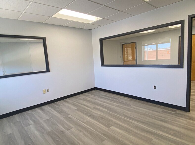 More Photos Of 329-331 Washington St, Woburn Medical For Lease
