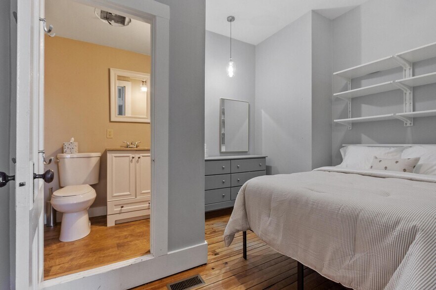 More Photos Of 1 Foster St, Pepperell Apartments For Sale