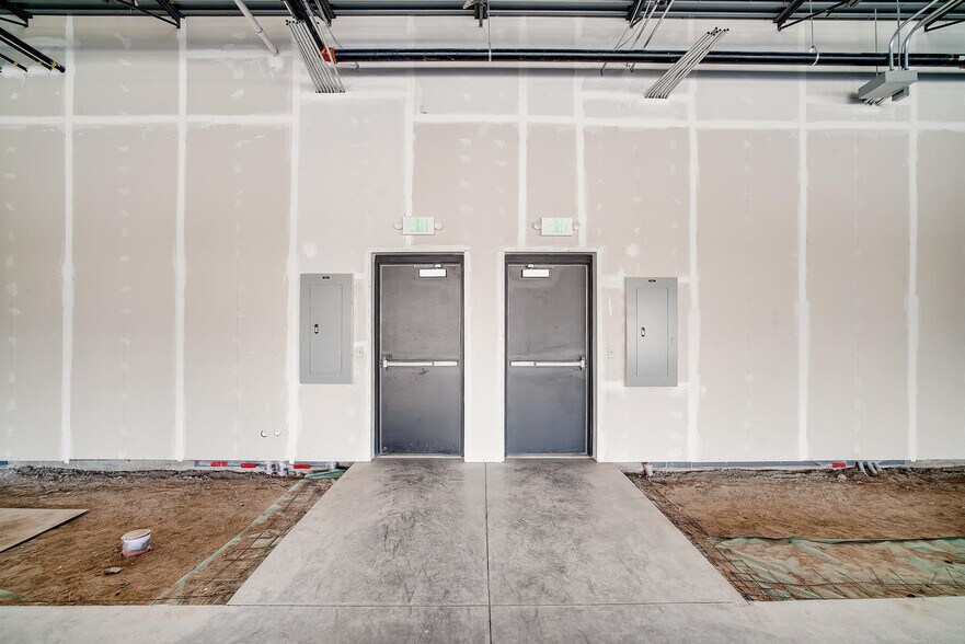 More Photos Of 6200 Leetsdale Dr, Denver Storefront For Lease