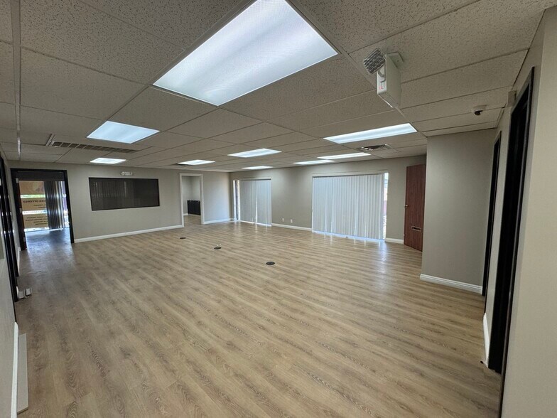 More Photos Of 2225 E Flamingo Rd, Las Vegas Unknown For Lease