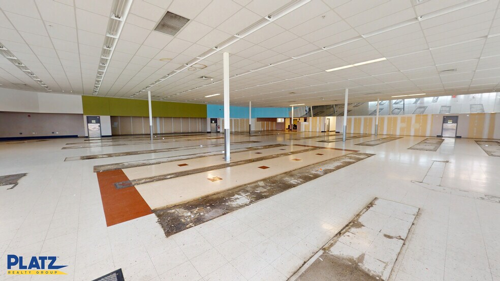 More Photos Of 2864 Mccartney Rd, Youngstown Drugstore For Sale