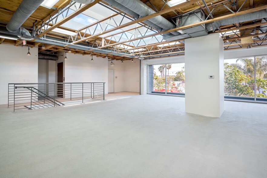 More Photos Of 1424 Lincoln Blvd, Santa Monica Loft Creative Space For Sale