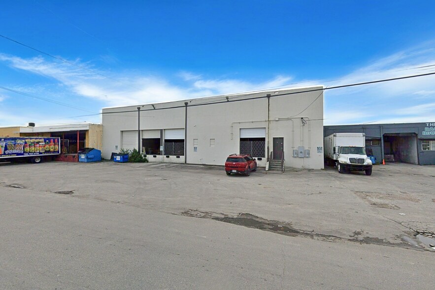 Primary Photo Of 3501 NW 67th St, Miami Warehouse For Lease
