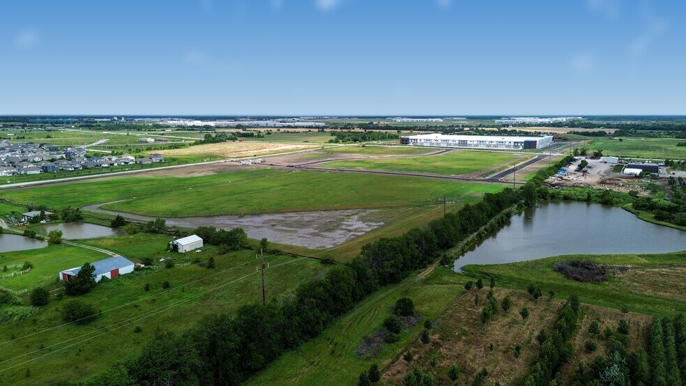 More Photos Of SEC 175th and Clare Road, Gardner Land For Sale