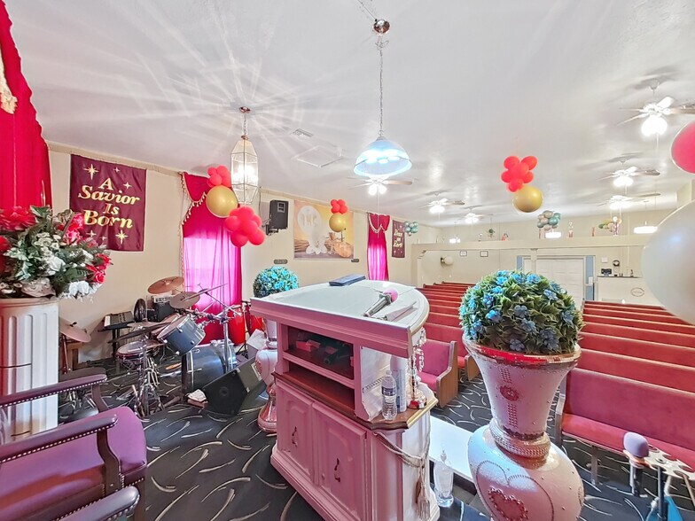 More Photos Of 4501 N 42nd St, Tampa Religious Facility For Sale