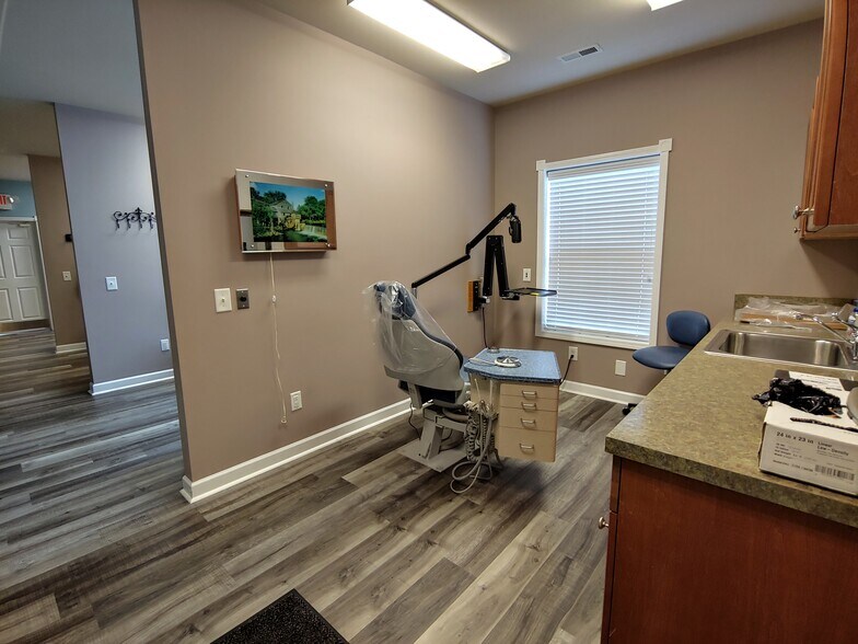 More Photos Of 2380 Hickswood Rd, High Point Medical For Sale