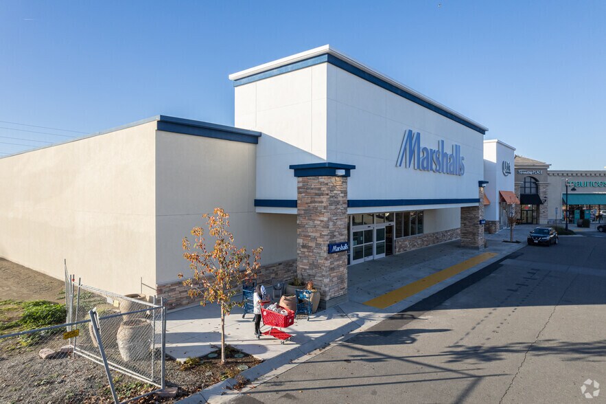 More Photos Of 2185 Bronze Star Dr, Woodland Unknown For Lease