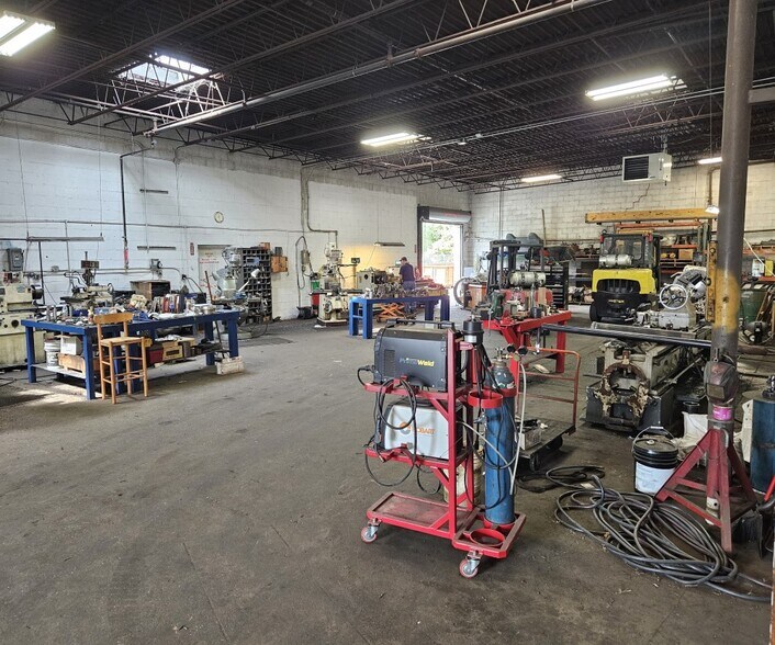 More Photos Of 1900 Benhill Ave, Baltimore Manufacturing For Sale