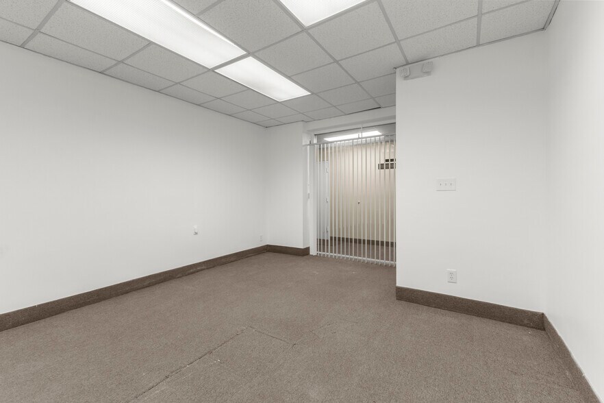 More Photos Of 1800 Grindley Park St, Dearborn Office For Lease