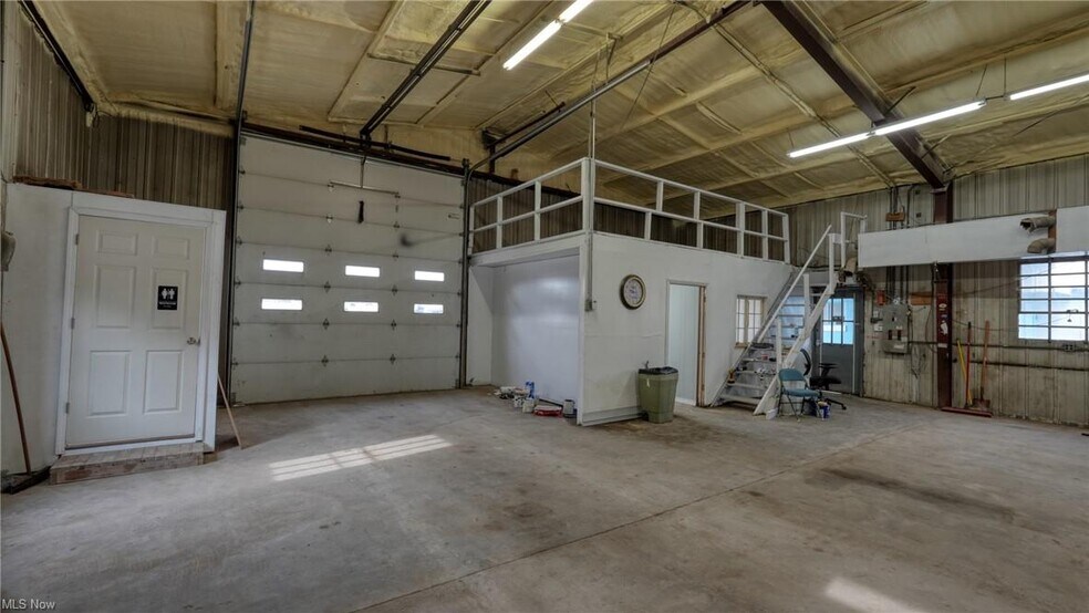 More Photos Of 11445 E Pike Rd, Cambridge Light Manufacturing For Lease