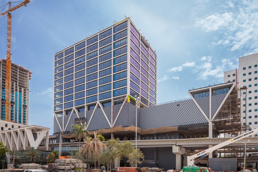 More Photos Of 161 NW 6th St, Miami Unknown For Lease