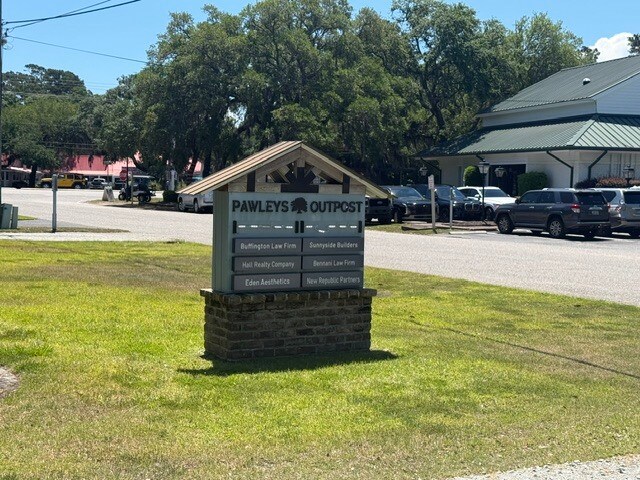 More Photos Of 46 Professional Ln, Pawleys Island Coworking Space