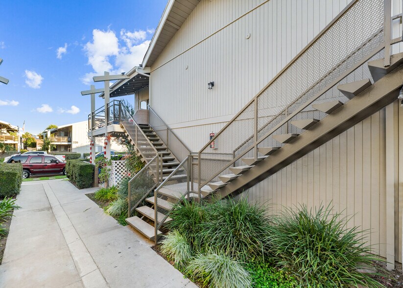 More Photos Of 211 S Valencia St, La Habra Multifamily For Sale