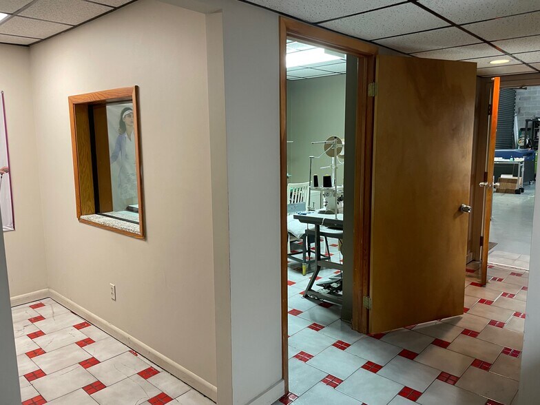 More Photos Of 12000 SW 132nd Ct, Miami Light Distribution For Lease