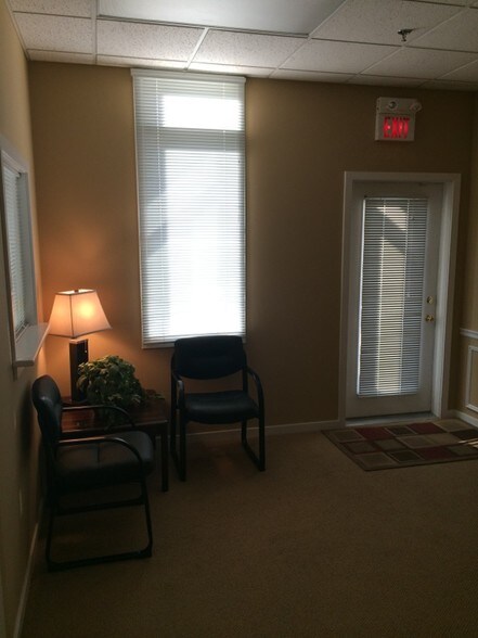 More Photos Of 302 Corporate Dr E, Langhorne Office For Lease