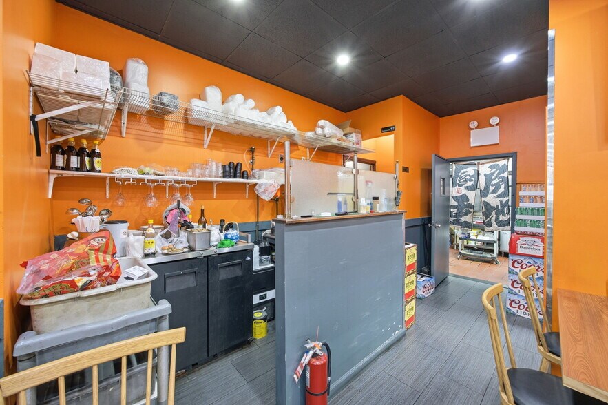 More Photos Of 136-21 41st Ave, Flushing Storefront Retail Office For Sale