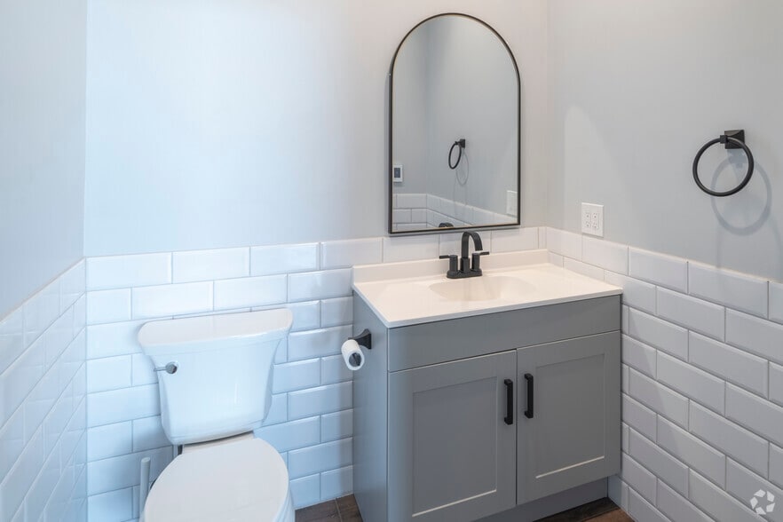 More Photos Of 7542 S Potomac St, Centennial Flex For Sale
