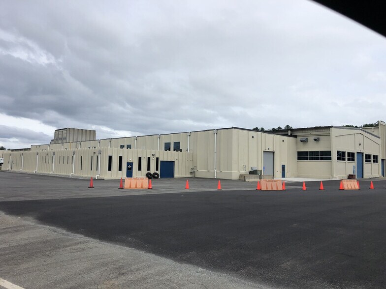 More Photos Of 53 Ayer Rd, Littleton Warehouse For Lease