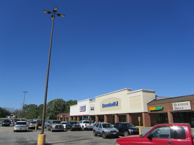 More Photos Of 12112-12130 Old 63 S, Lucedale General Retail For Lease