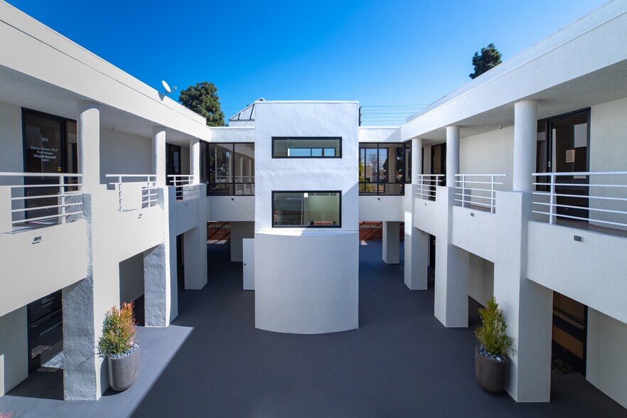 More Photos Of 24445 Hawthorne Blvd, Torrance Medical For Lease