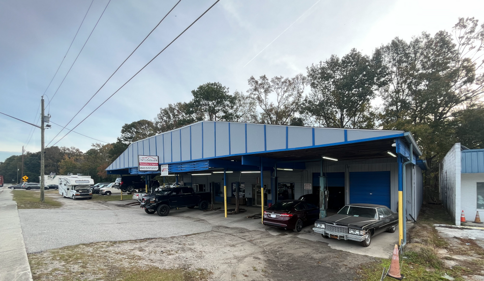 Primary Photo Of 121 S Goose Creek Blvd, Goose Creek Auto Repair For Sale