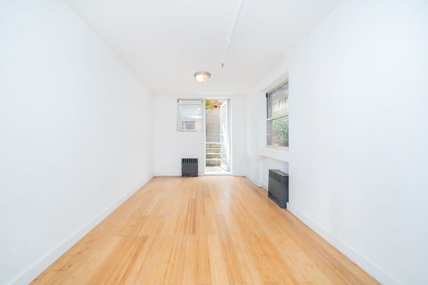 More Photos Of 336 W 19th St, New York Apartments For Sale