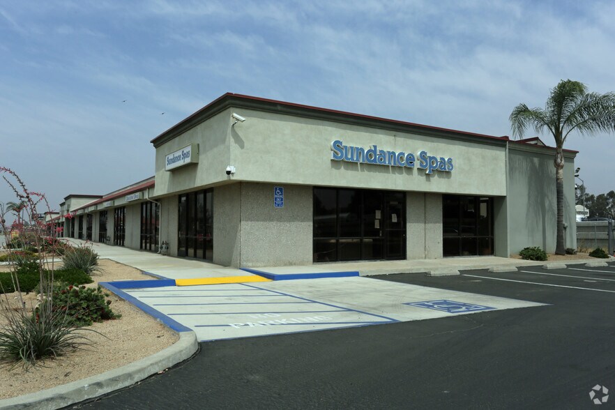 More Photos Of 24530-24588 E Redlands Blvd, Loma Linda Showroom For Lease