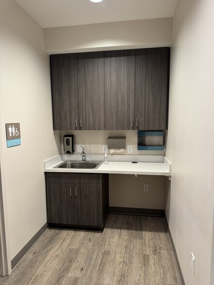 More Photos Of 1014 S 1100 W, Lehi Medical For Lease
