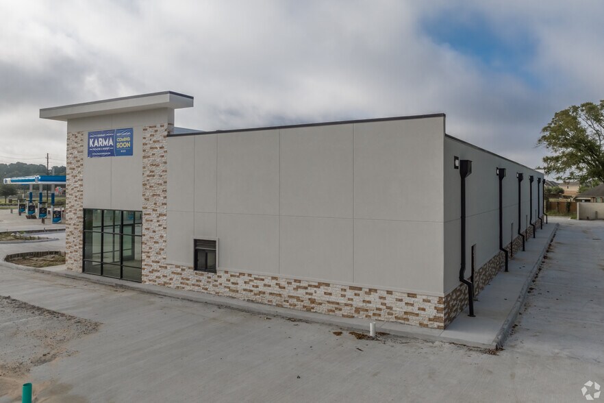 More Photos Of 21941 Rosehill Reserve Dr, Tomball General Retail For Lease