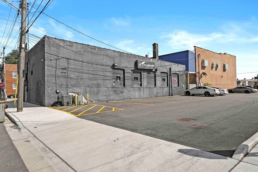 More Photos Of 4620 Tod Ave, East Chicago General Retail For Sale