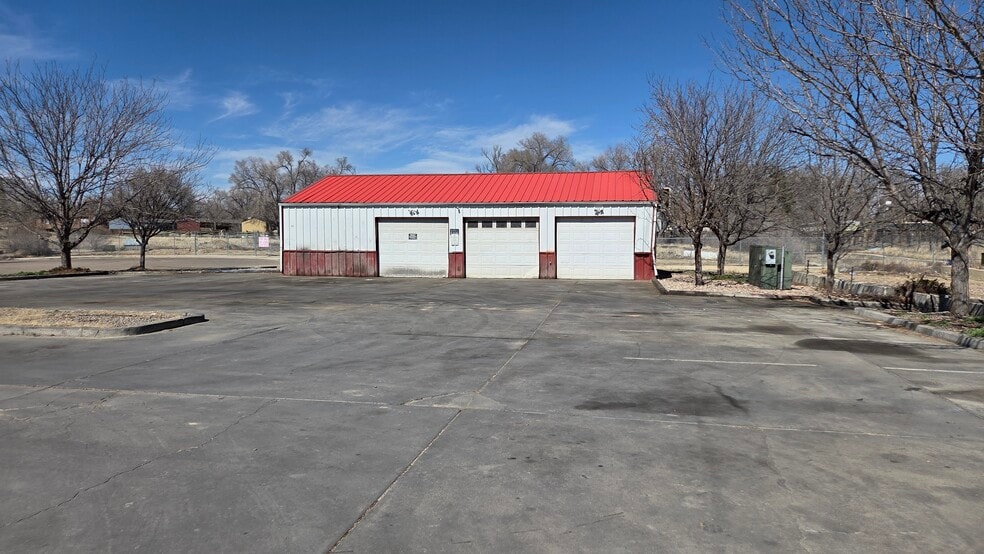 More Photos Of 404 Vinita Pl, Pueblo Carwash For Sale