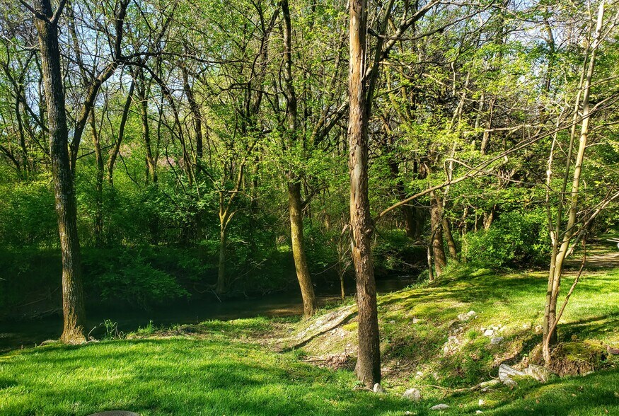 More Photos Of 1650 Murfreesboro Rd, Franklin Office For Lease