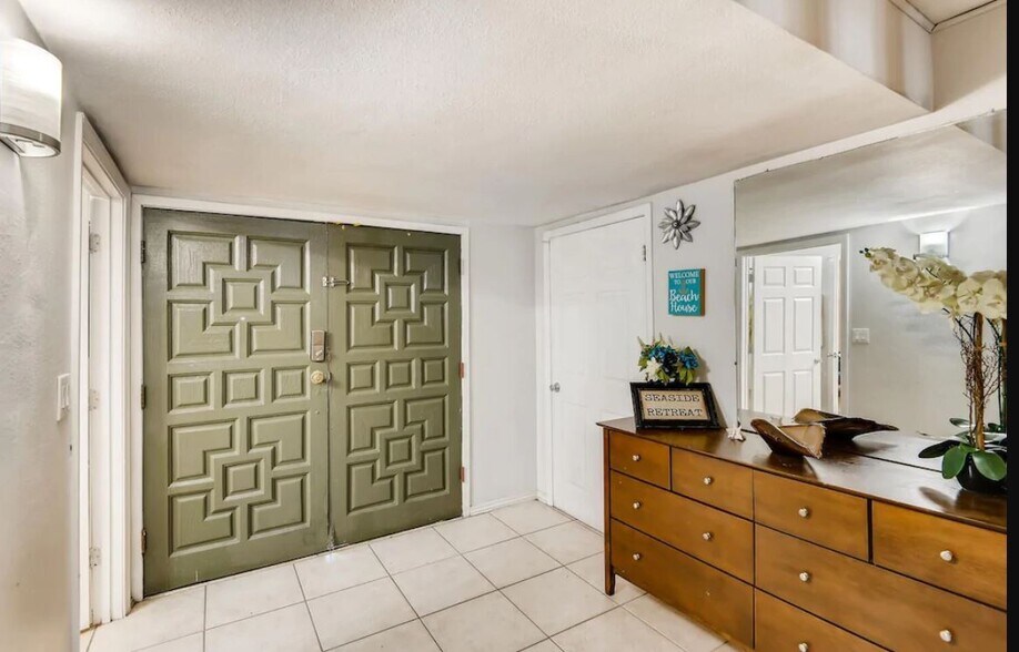 More Photos Of 3847 S Eastern Ave, Las Vegas Office For Sale