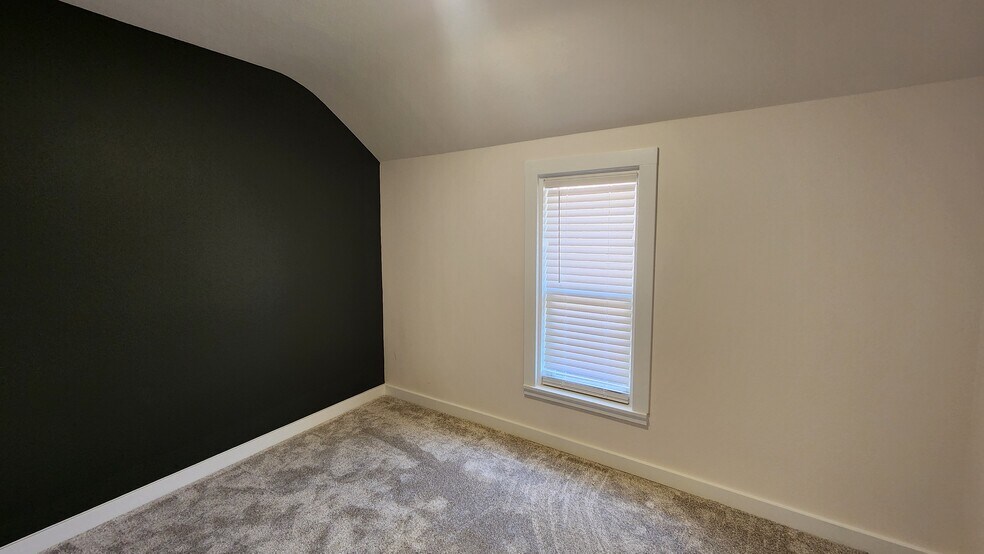 More Photos Of 204 S Coeur D Alene Ave, Harrison Restaurant For Sale