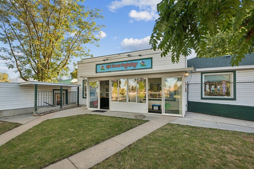 More Photos Of 302 Chimes View Dr, South Ogden Daycare Center For Sale