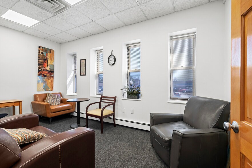 More Photos Of 395 Sabattus St, Lewiston General Retail For Sale