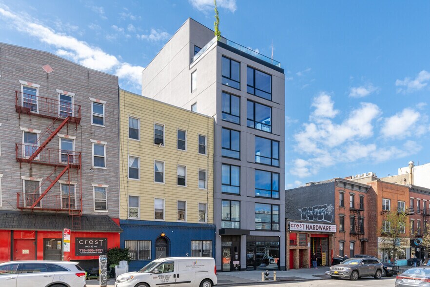 More Photos Of 550 Metropolitan Ave, Brooklyn Apartments For Lease