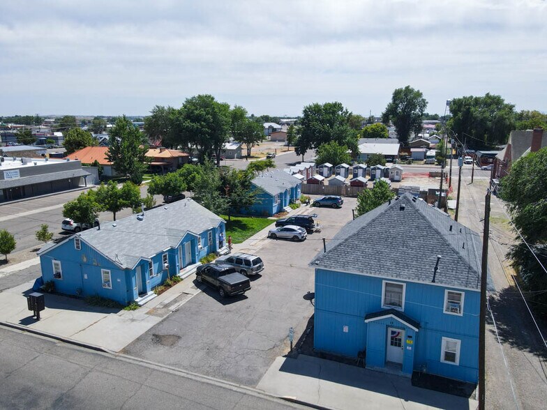 More Photos Of 124 NW 4th Ave, Ontario Apartments For Sale