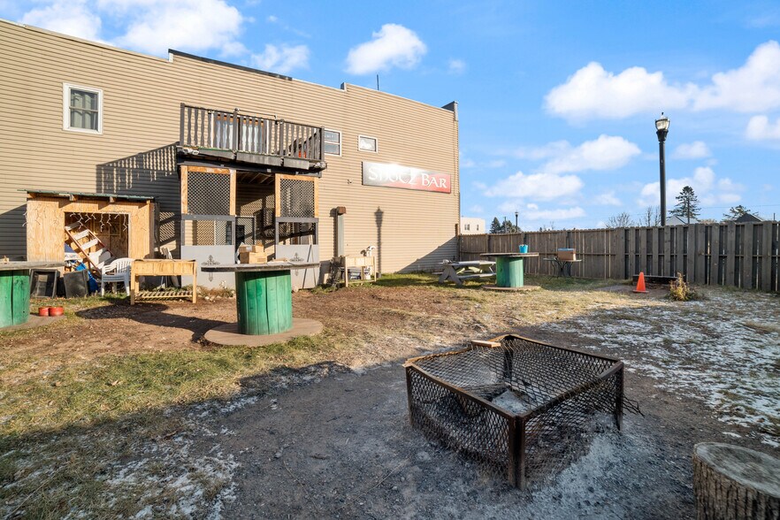 More Photos Of 1321 Commonwealth Ave, Duluth Storefront For Sale